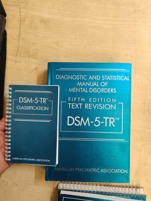 DSM-5-TR Hardcover + DSM-5-TR Classification